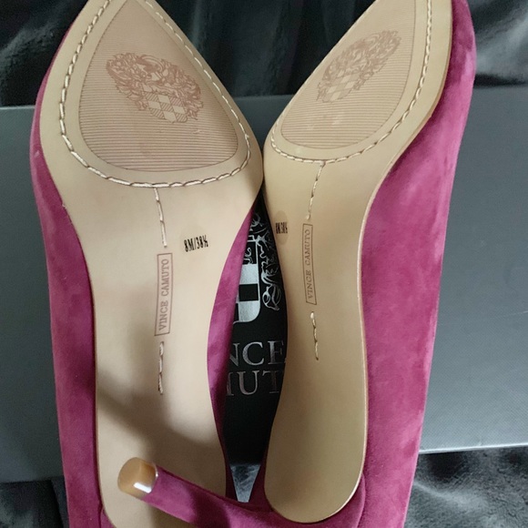 VINCE CAMUTO HEELS. SZ: 8M (box included) - Picture 4 of 7